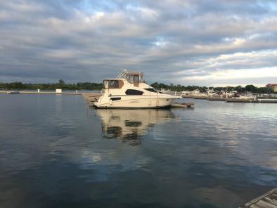 1983 Glastron 18ft boat