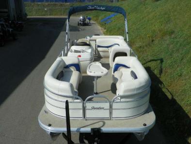 1975 Wellcraft 18ft boat